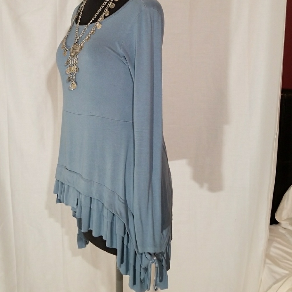 Tunic - Picture 2 of 6
